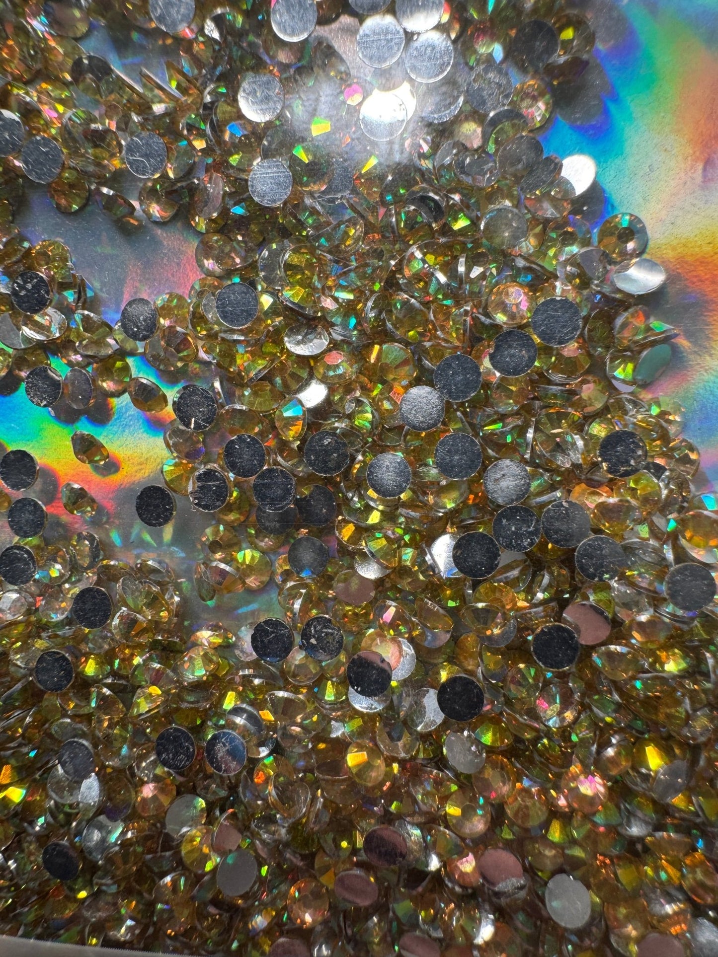 3mm RESIN RHINESTONES LIGHT TOPAZ AB SILVER BACK - 216 Tumblers