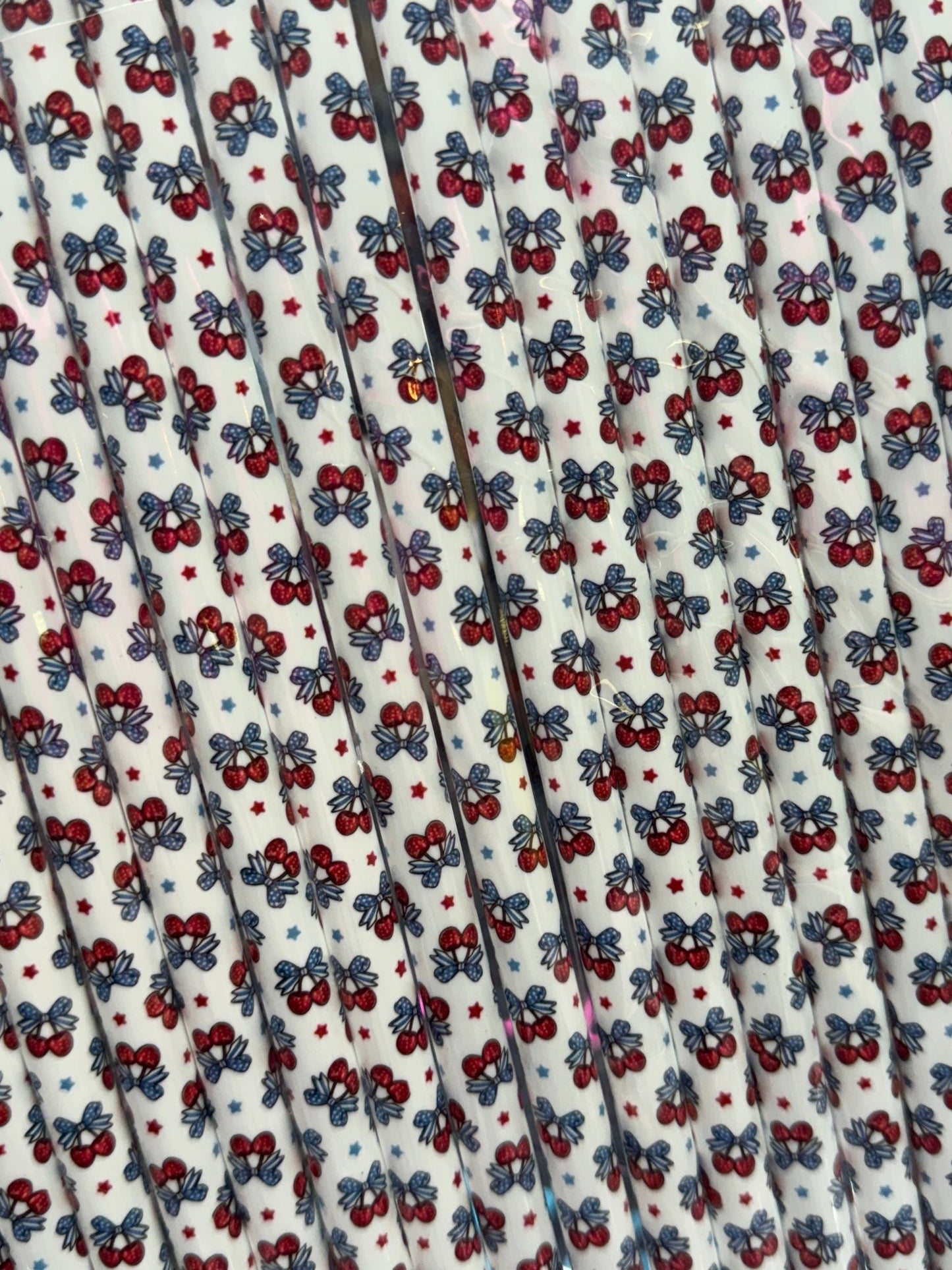 509 Cherries w/bows (White) 32 - 40oz - 216 Tumblers