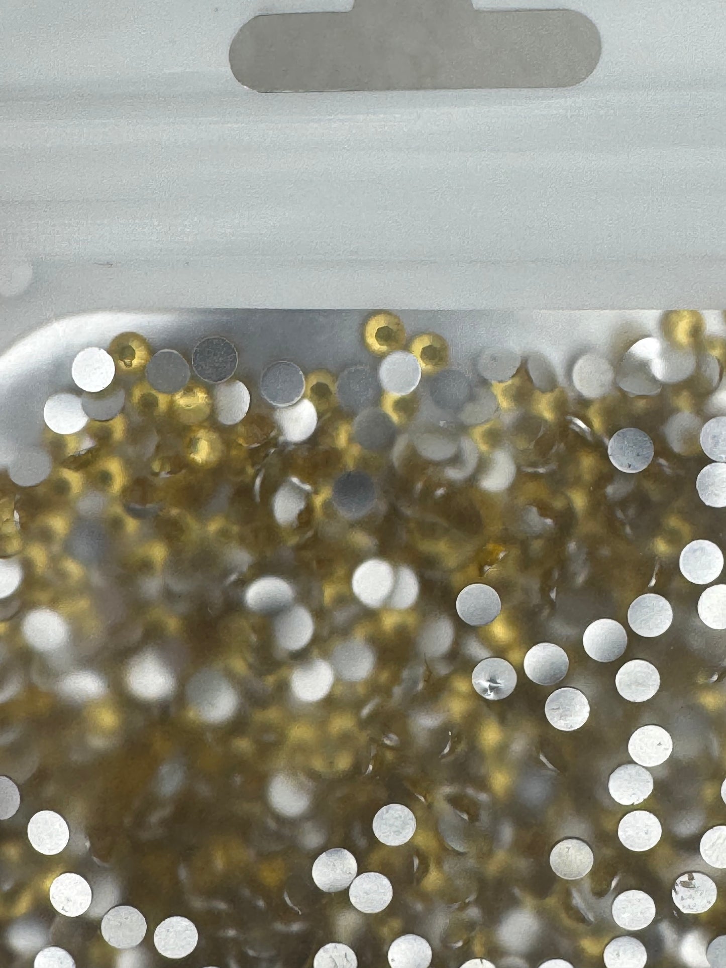 3mm RESIN RHINESTONES LIGHT COLO TOPAZ SILVER BACK