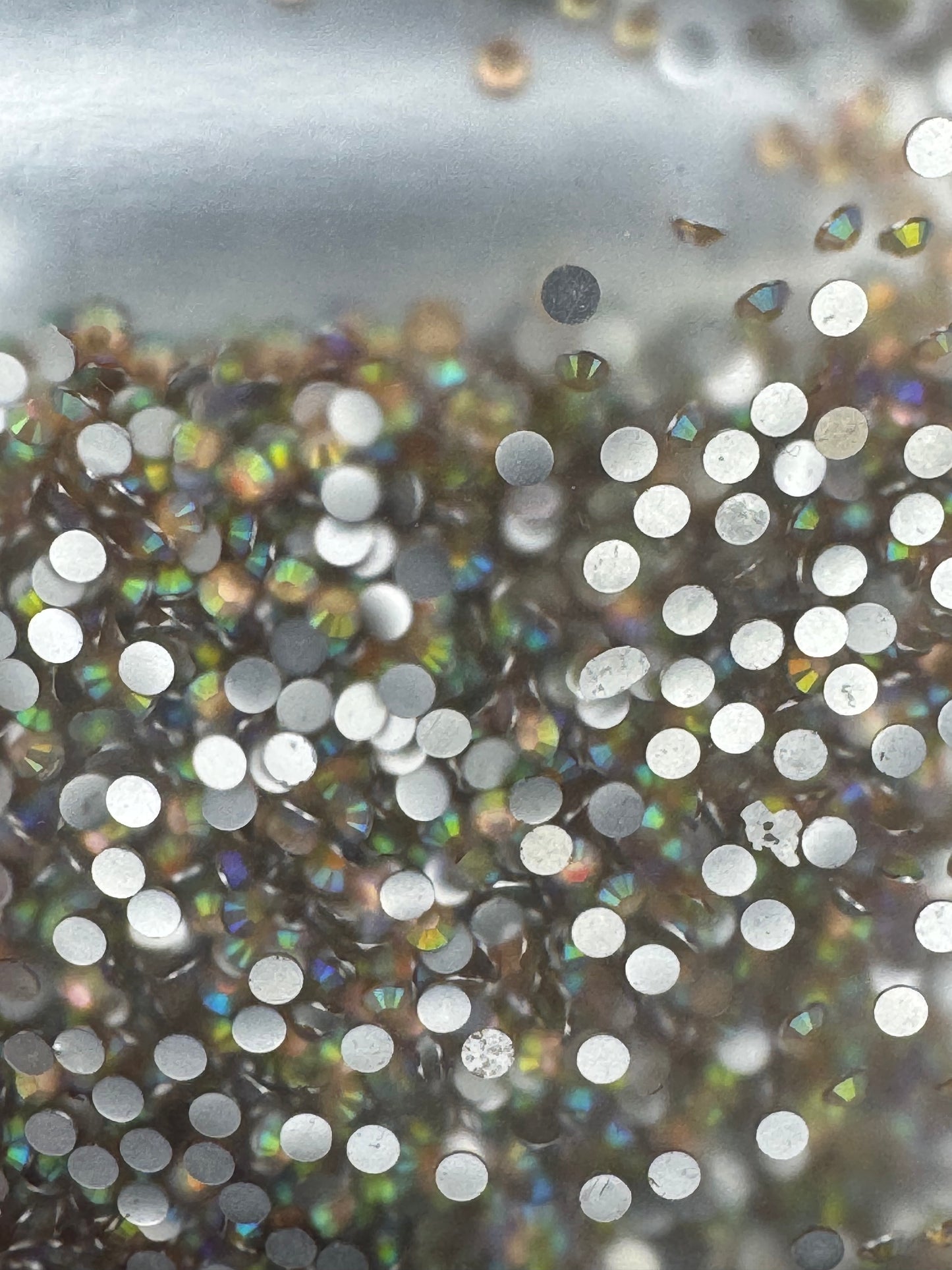 3mm RESIN RHINESTONES CHAMPAGNE AB SILVER BACK