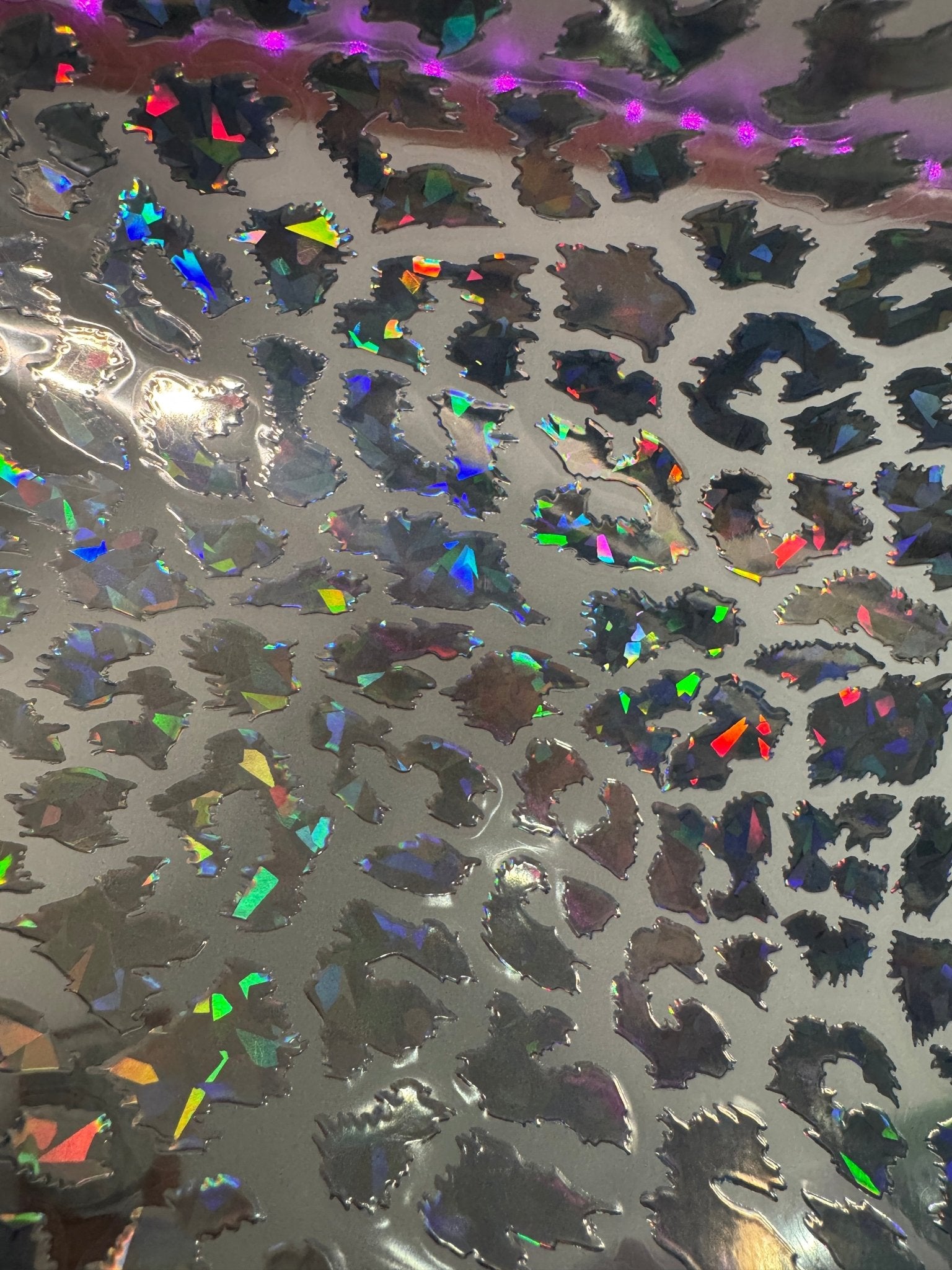 10X10 - DIAMOND CUT HOLOGRAPHIC LEOPARD SILVER - 216 Tumblers