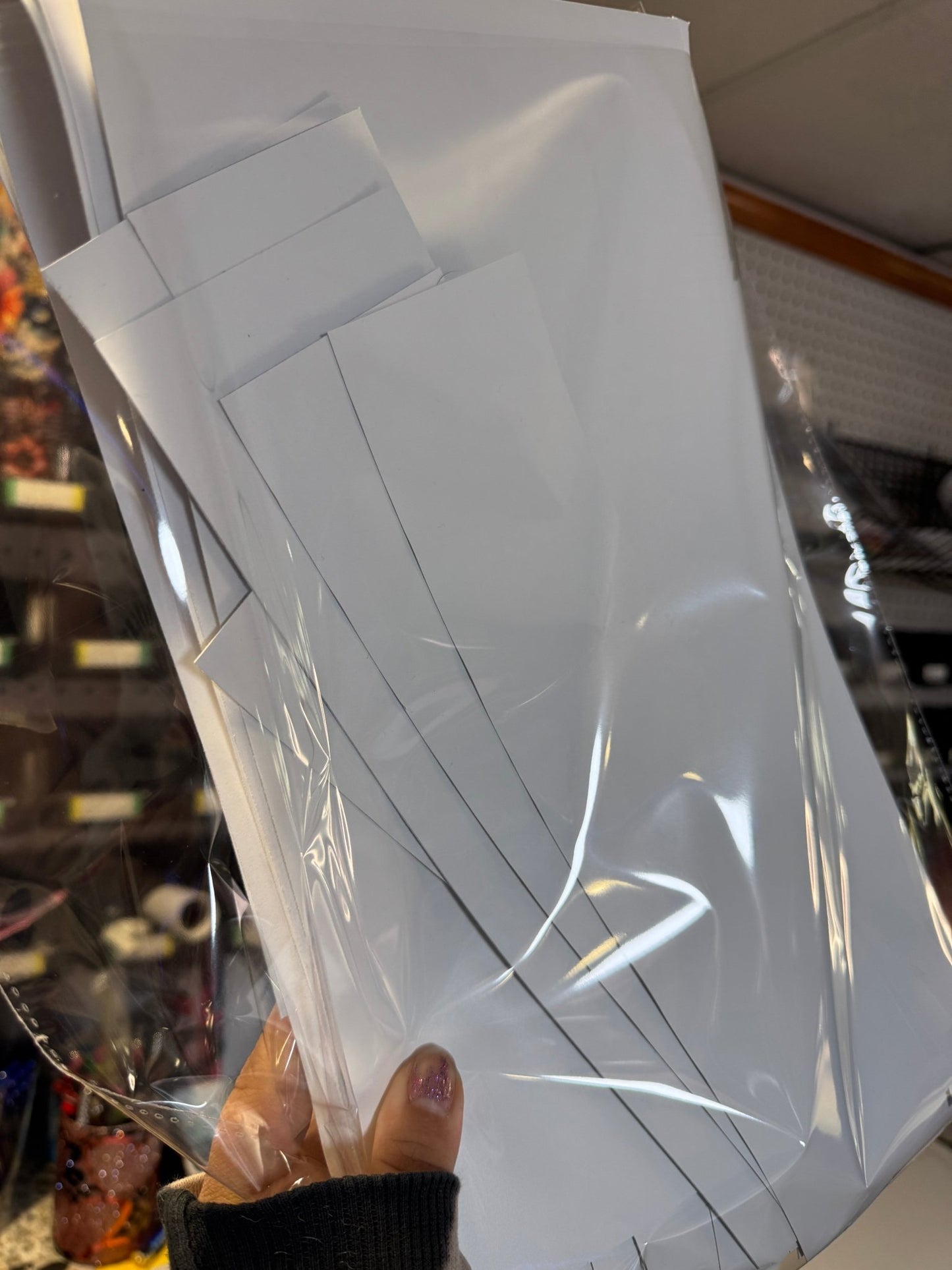 1lb WHITE VINYL SCRAPS - 216 Tumblers