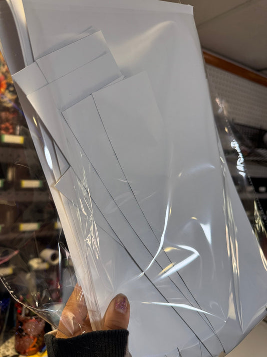 1lb WHITE VINYL SCRAPS - 216 Tumblers