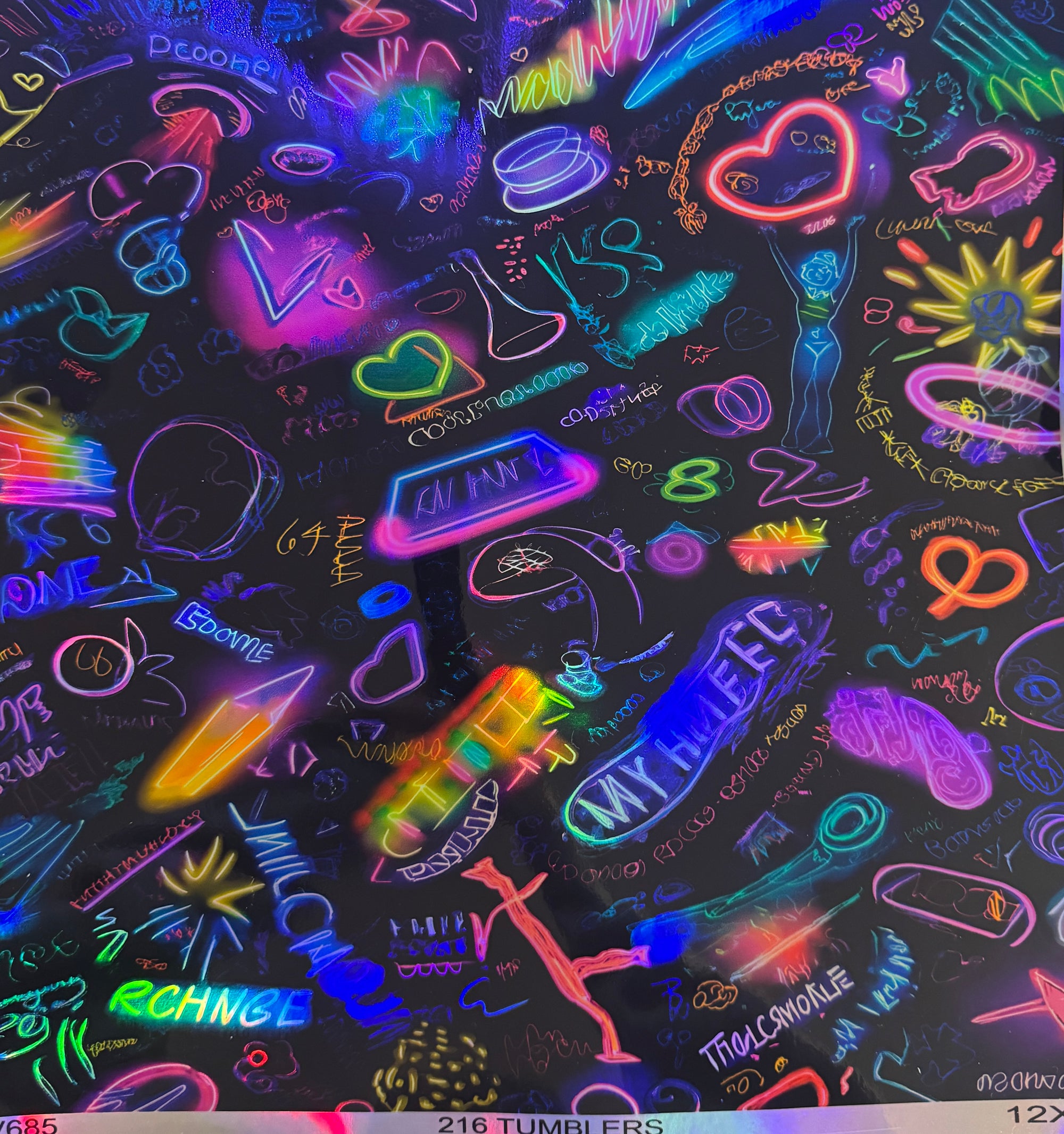 HOLOGRAPHIC V685
