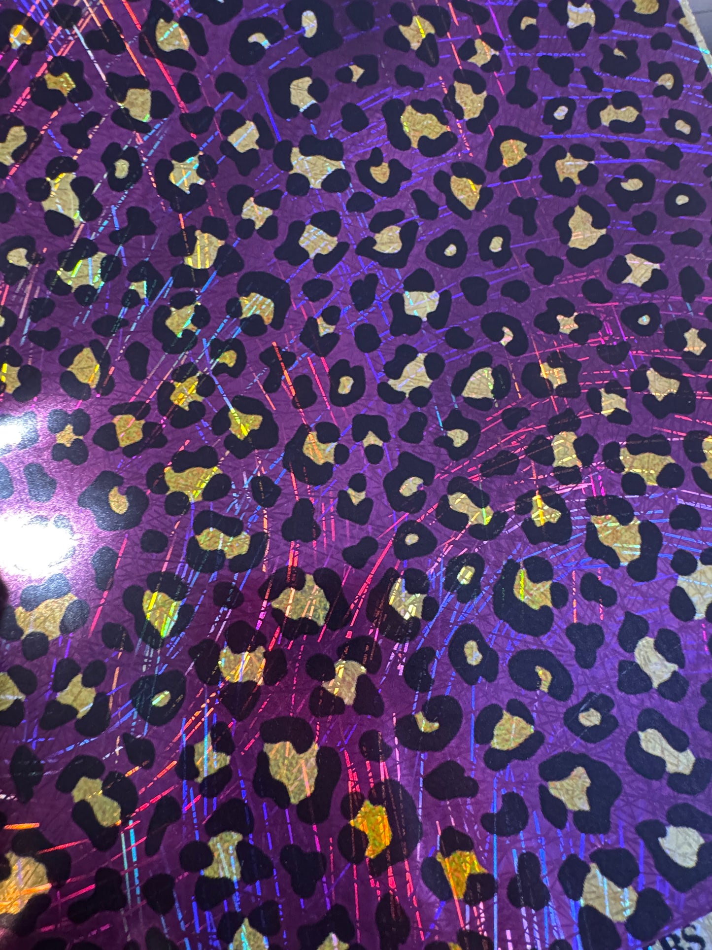 SCRATCH HOLO - V498 PURPLE LEOPARD 10X10 *NEW PRODUCT