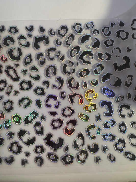 JAGGED LEOPARD WITH HOLOGRAPHIC OUTLINE