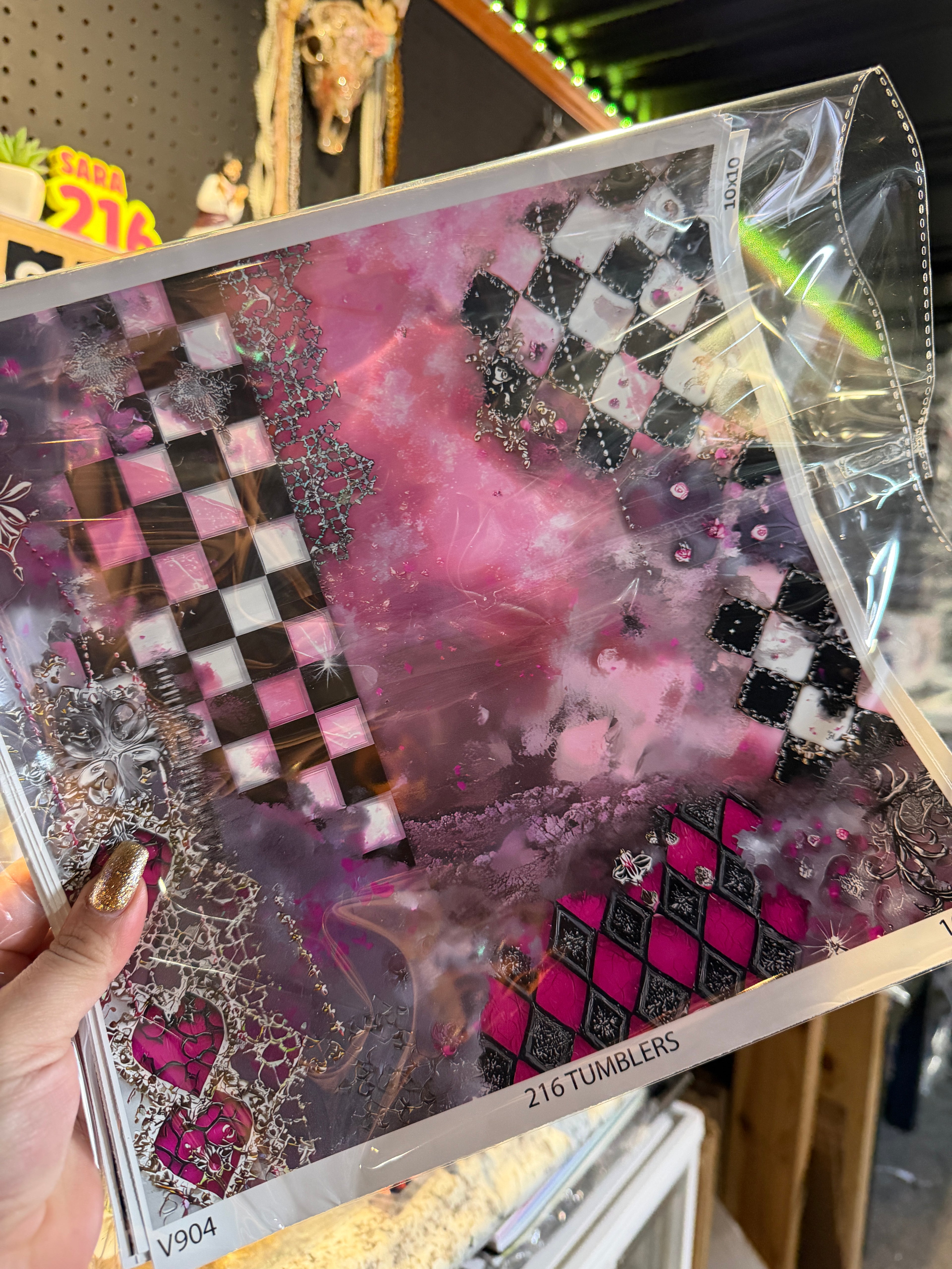 9 PACK RANDOM 10X10'S