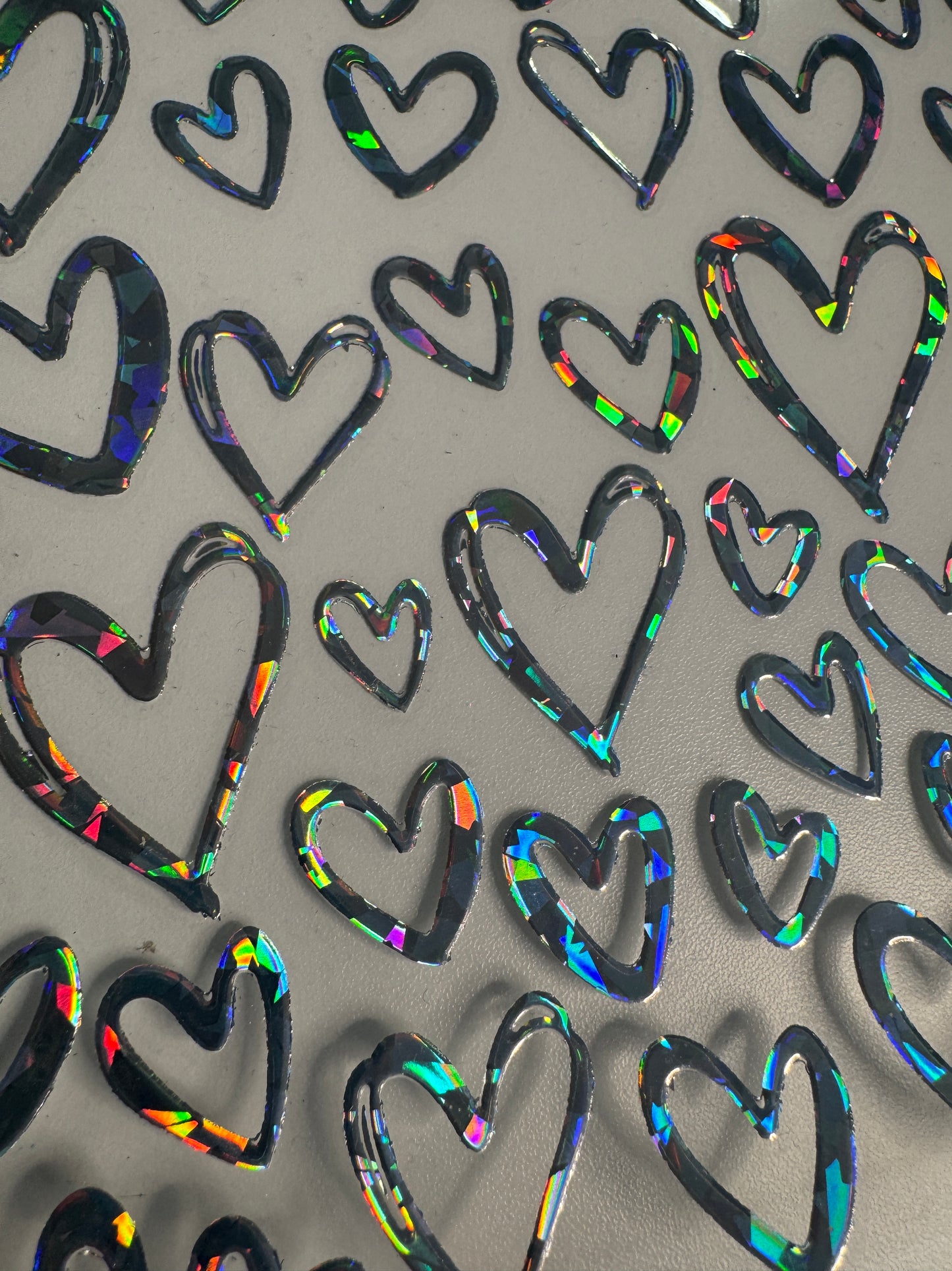 10X10-DIAMOND CUT HOLOGRAPHIC HEARTS