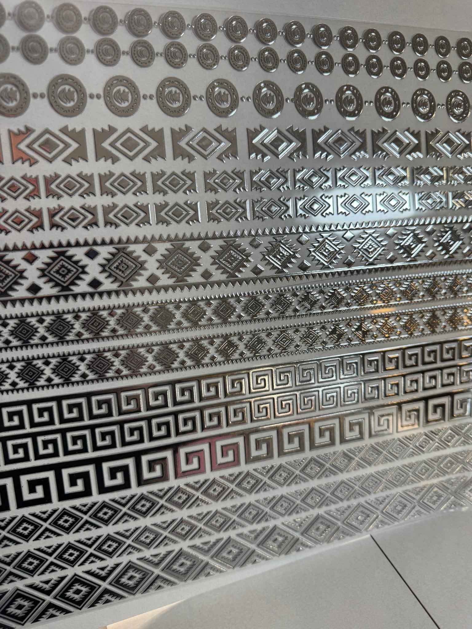 AZTEC BANDS GOLD AND SILVER OPTION Design Credit Kraft Craze - 216 Tumblers