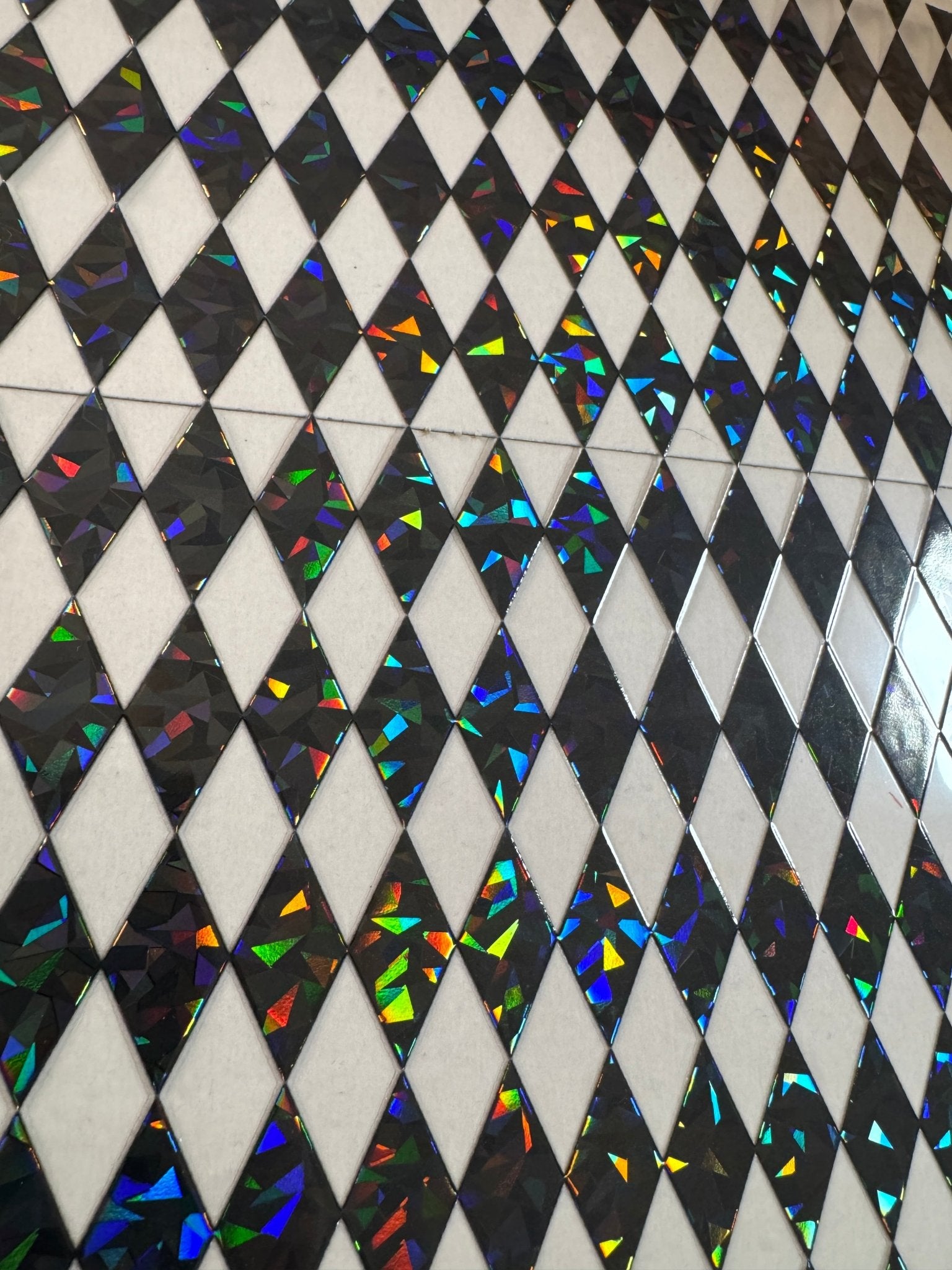 BLACK HOLOGRAM ARGYLE - 216 Tumblers