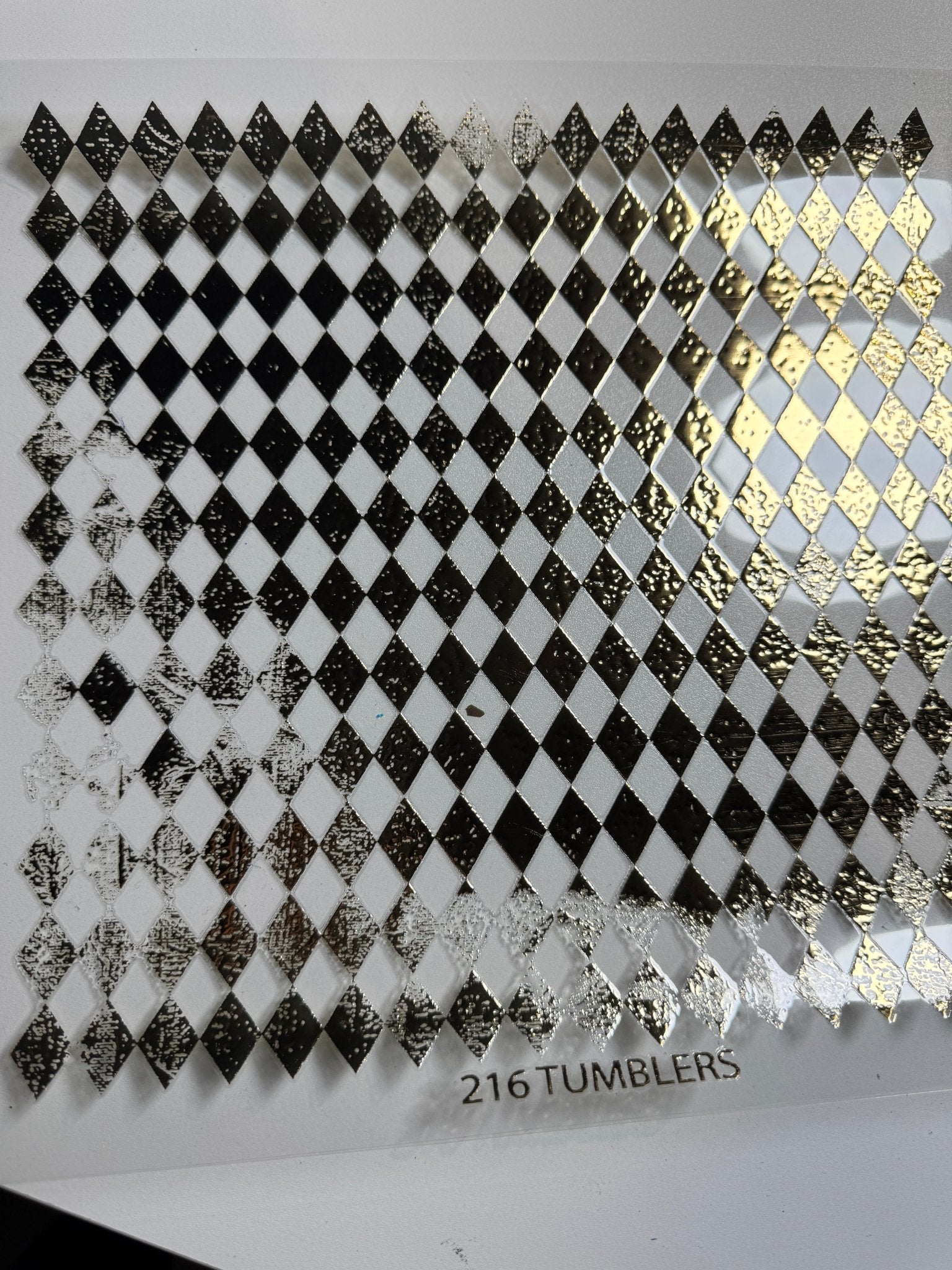 CHAMPAGNE GOLD DISTRESSED ARGYLE - 216 Tumblers