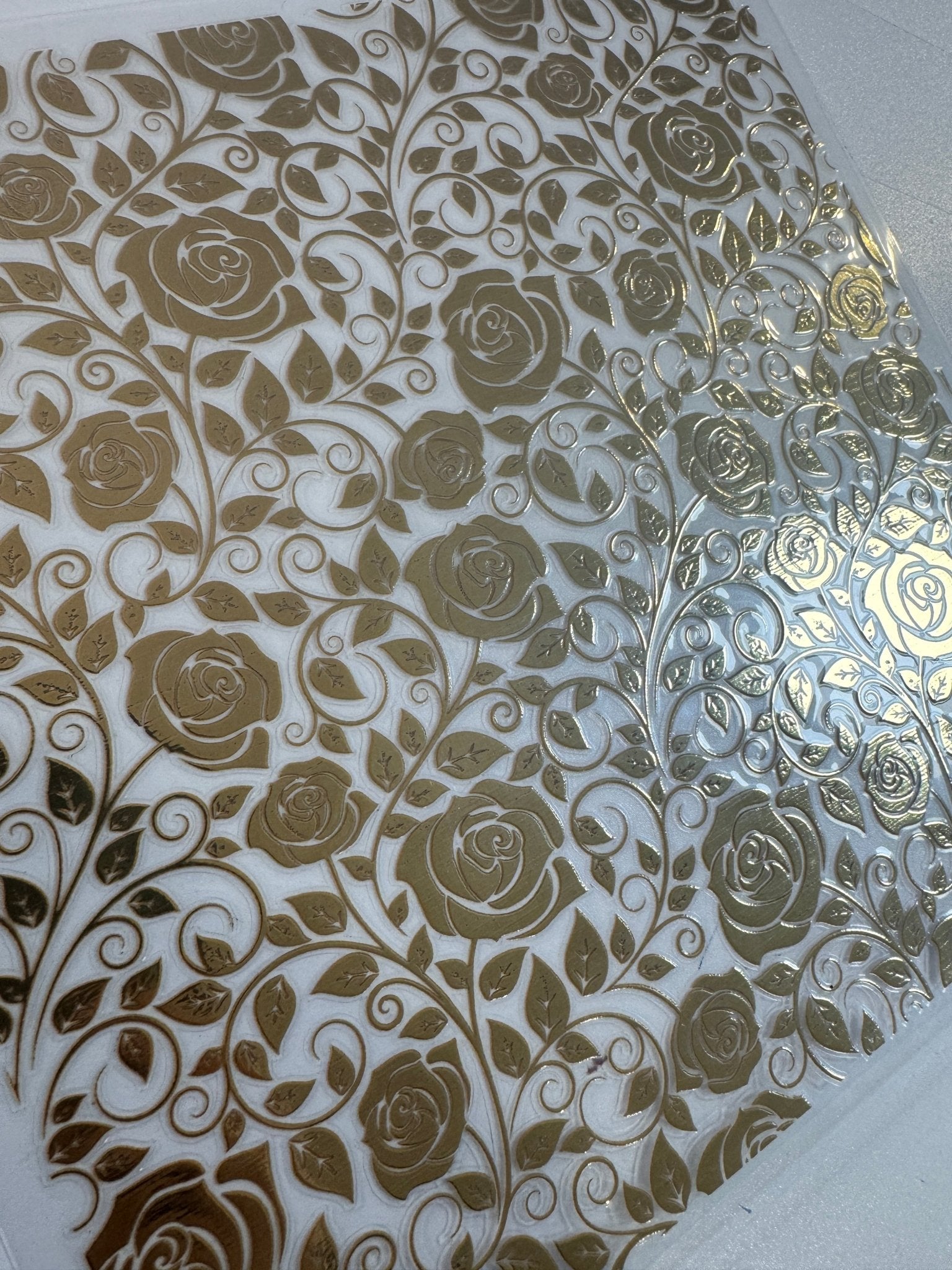 CHAMPAGNE GOLD SMALLER SCALED TOOLED ROSE - 216 Tumblers