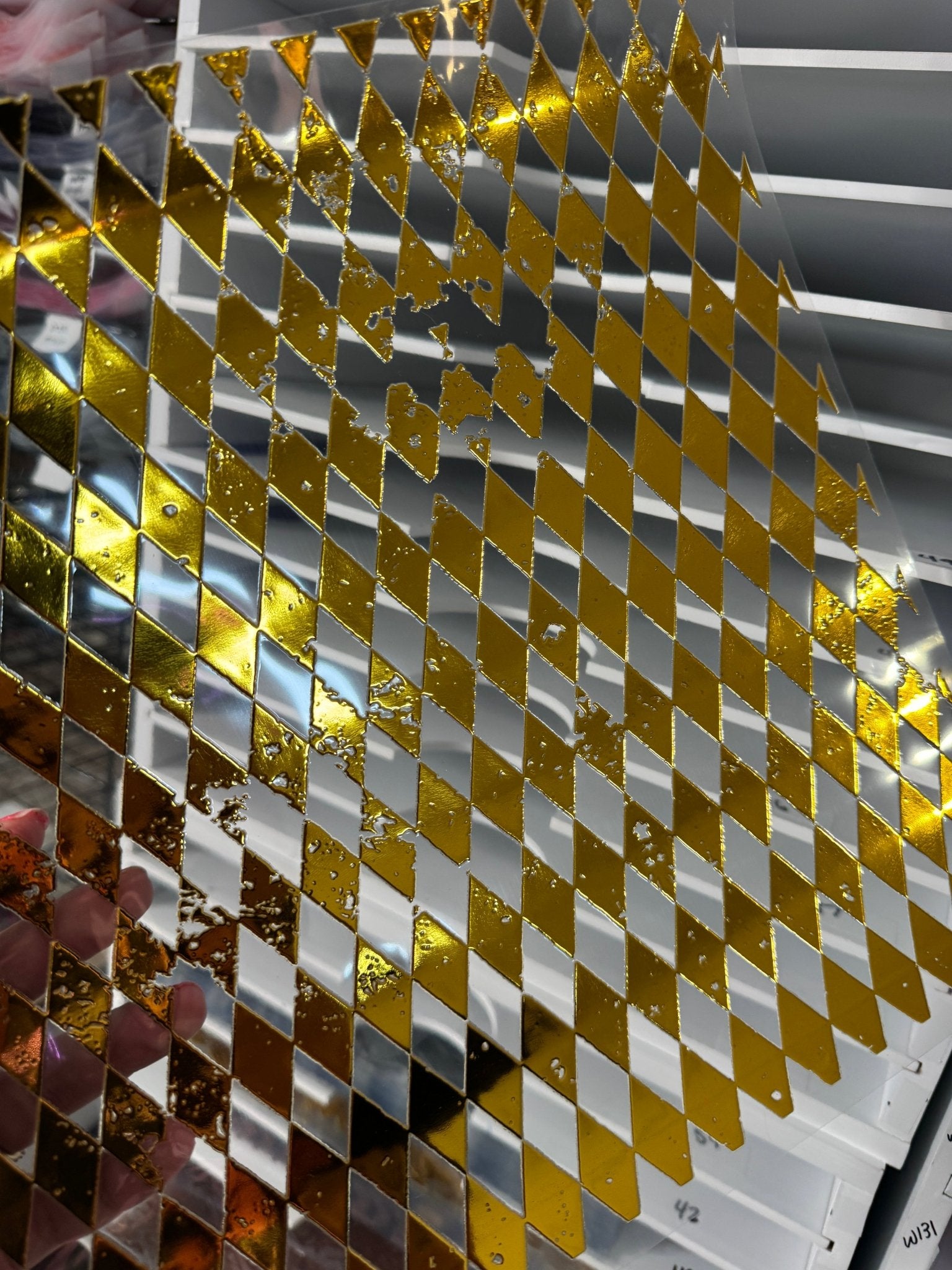 GOLD SMALL DISTRESSED ARGYLE - 216 Tumblers