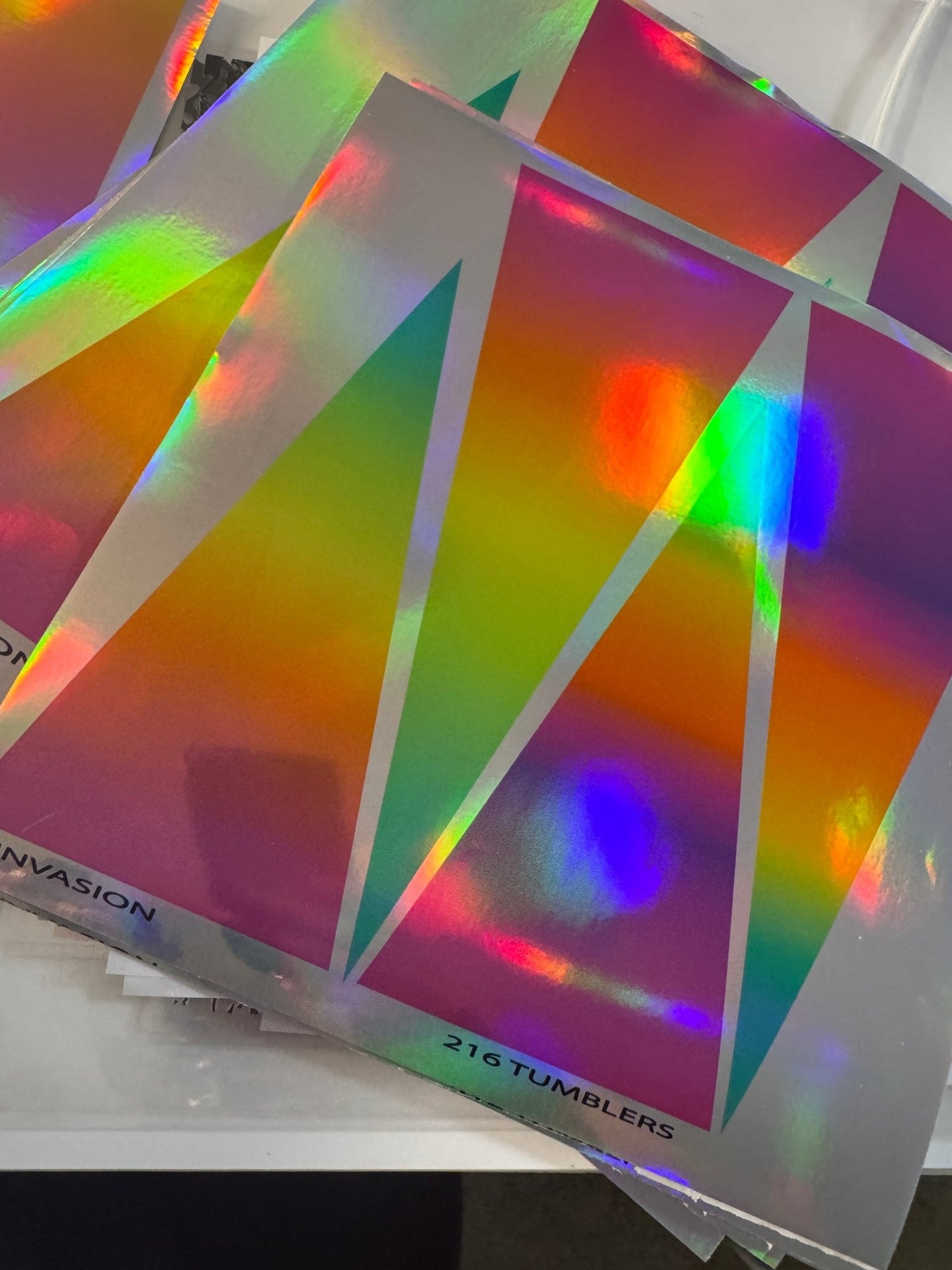 HOLO 12x12 MM 107 - 216 Tumblers