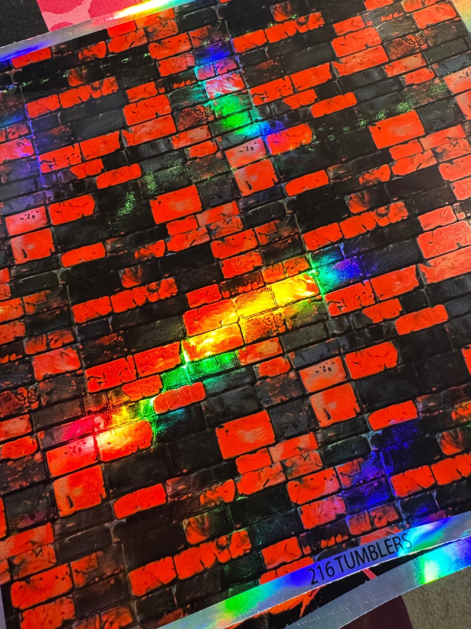 HOLO RED/BLACK BRICK - 216 Tumblers