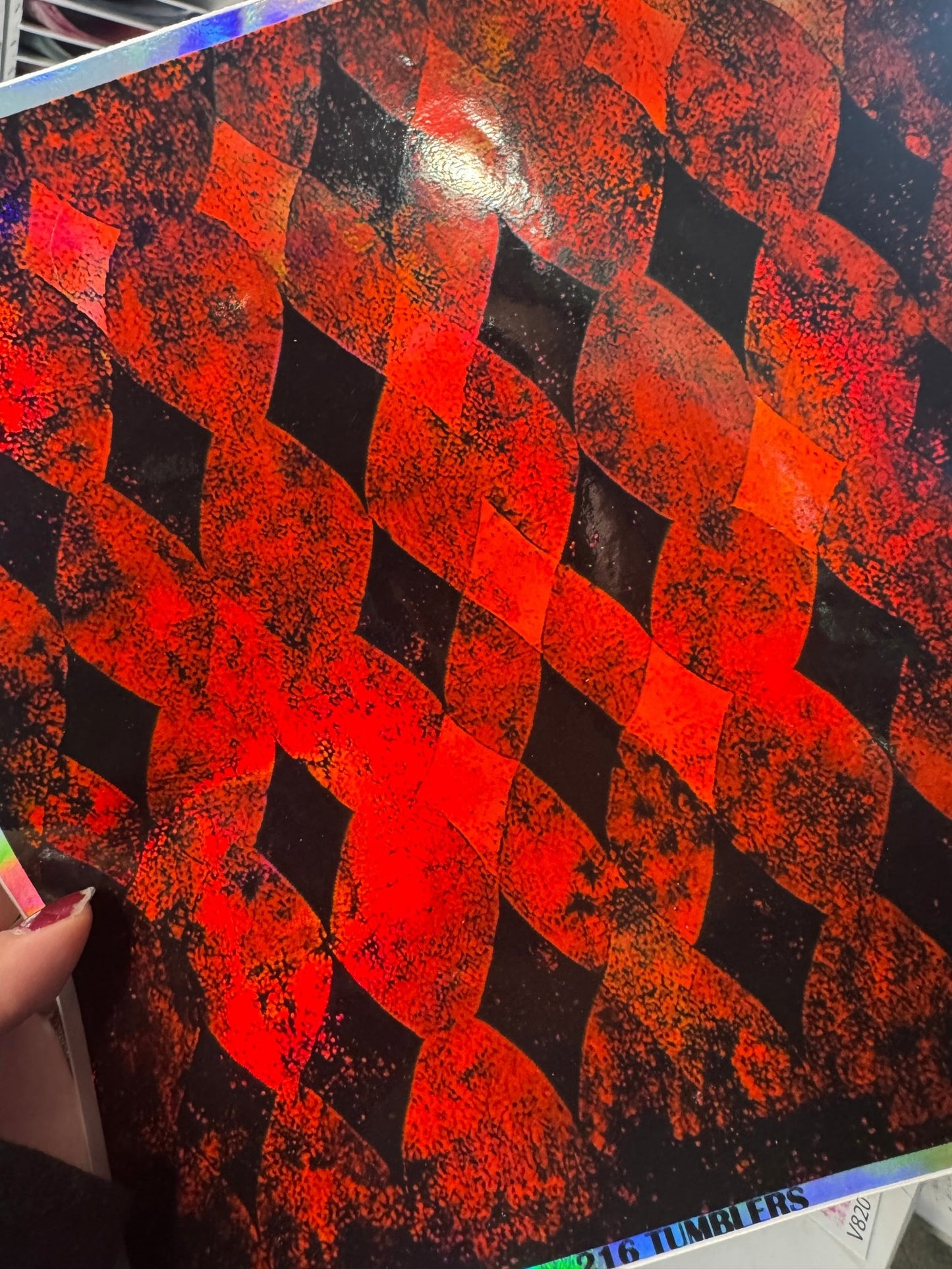HOLOGRAPHIC ARCHIVE - V536 10X10 - 216 Tumblers