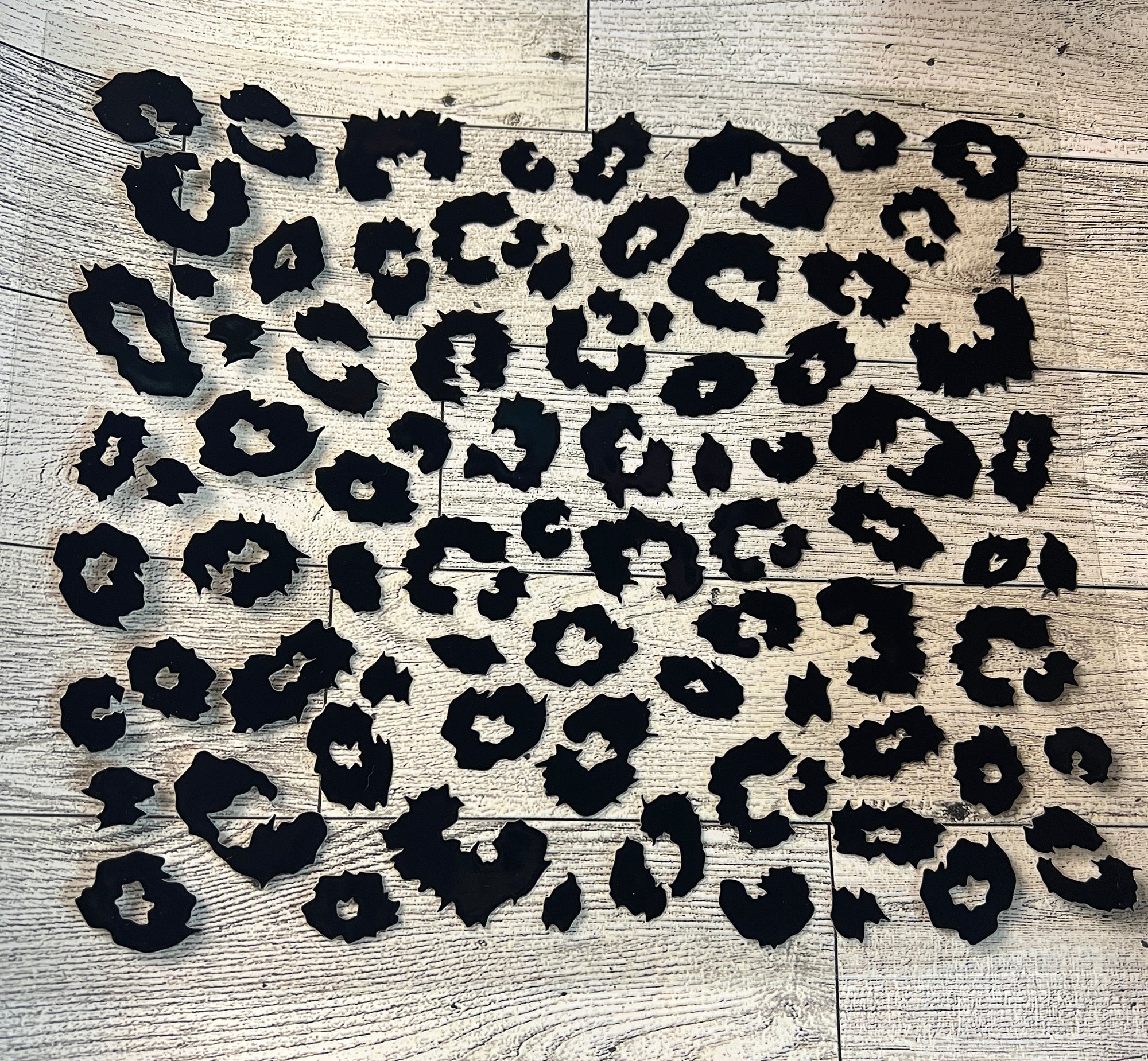 10X10  Jagged Leopard Black Big Sheet