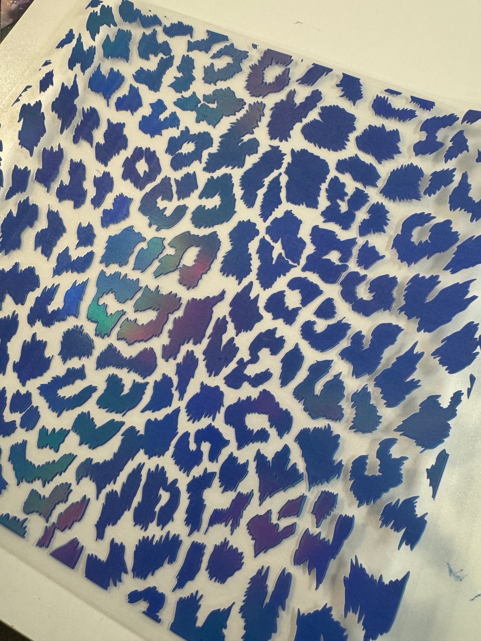 INDIGO HOLOGRAPHIC LEOPARD PRINT - 216 Tumblers