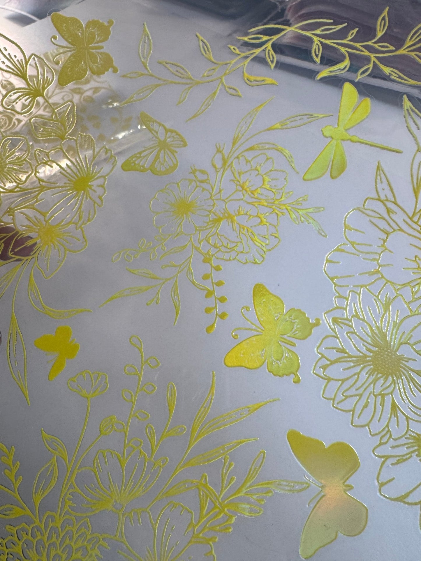 LUMINOUS YELLOW BUTTERFLIES - HOLOGRAPHIC - 216 Tumblers
