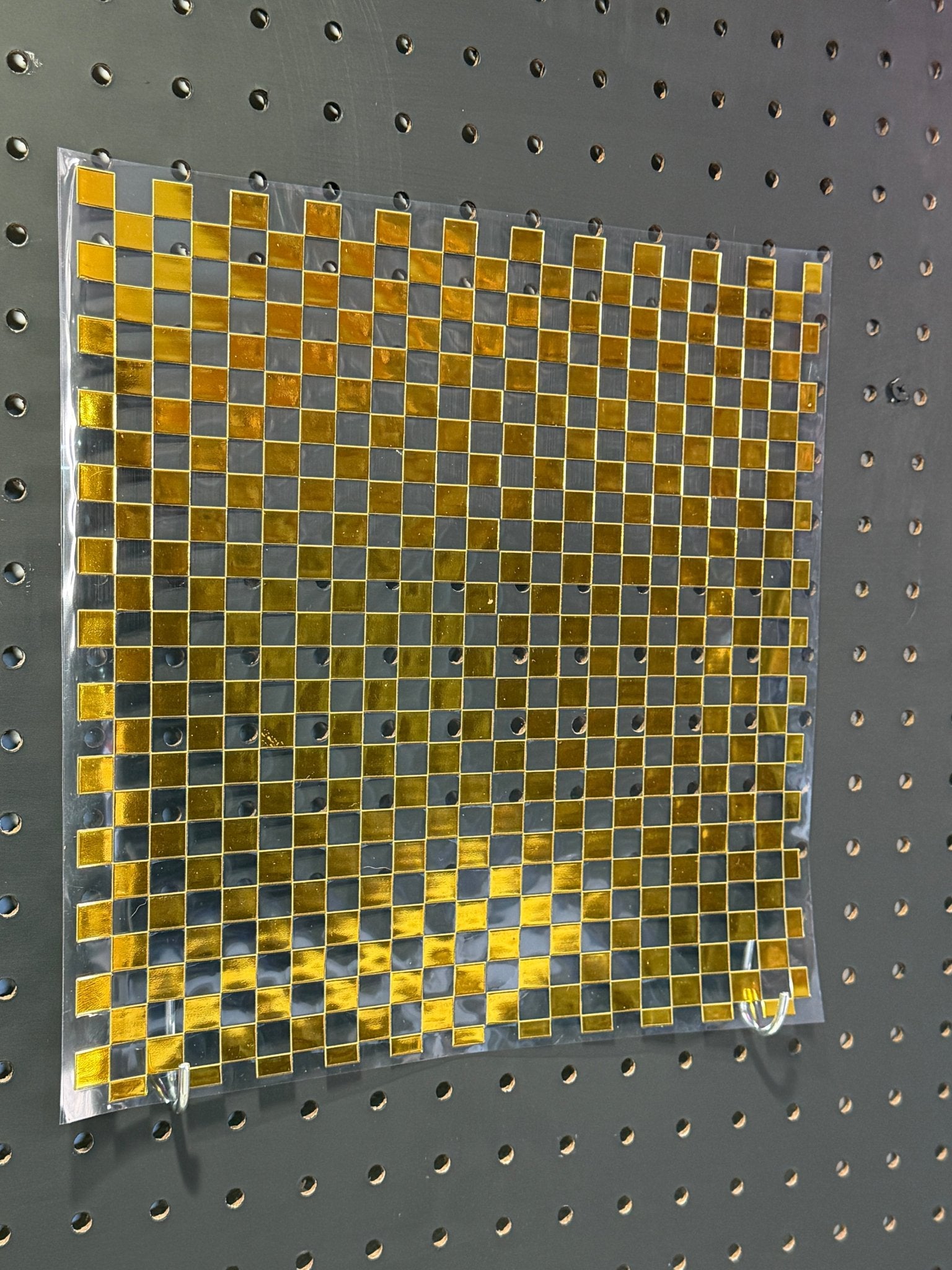 METALLIC CHECKER GOLD 11.25X11.25 - 216 Tumblers