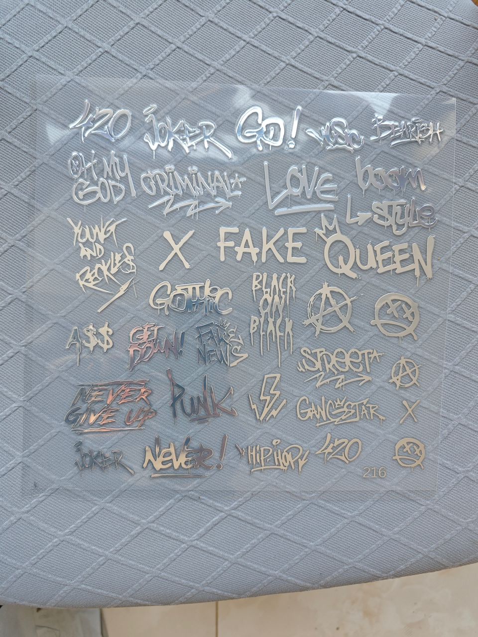 SILVER SHEET GRAFFITI - 216 Tumblers