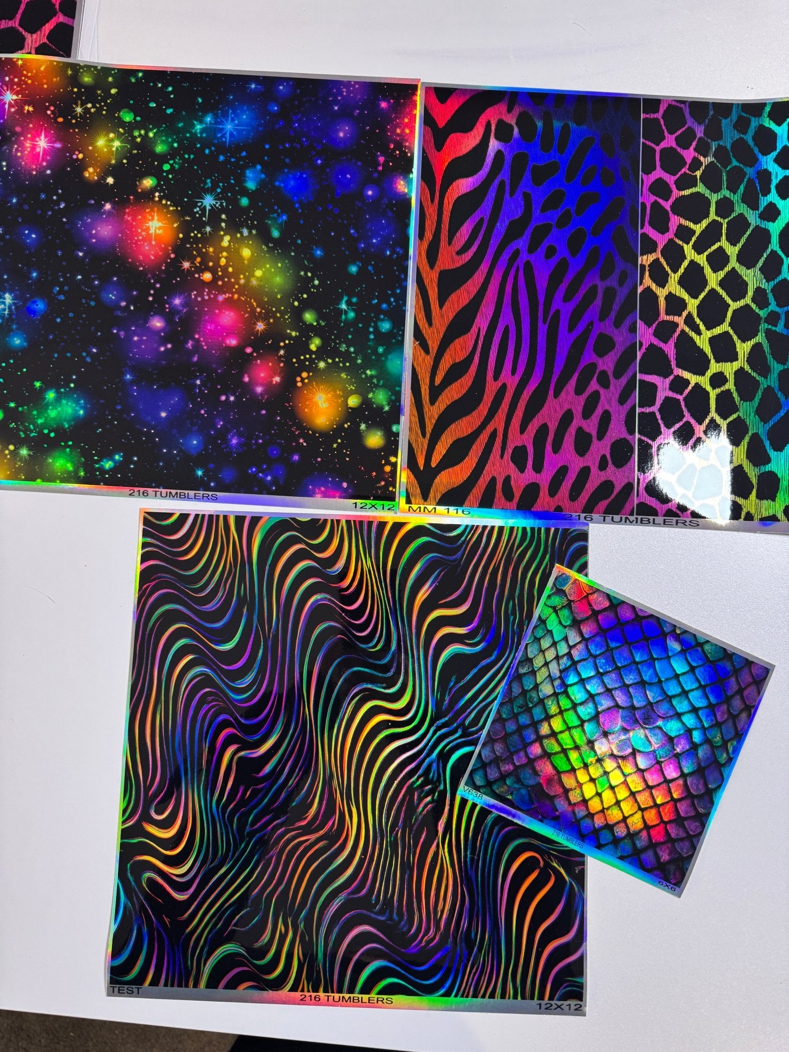 TEST HOLO 2. 12x12 - 216 Tumblers